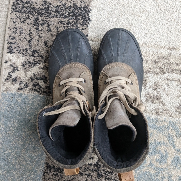 Sorel boots - Picture 6 of 9